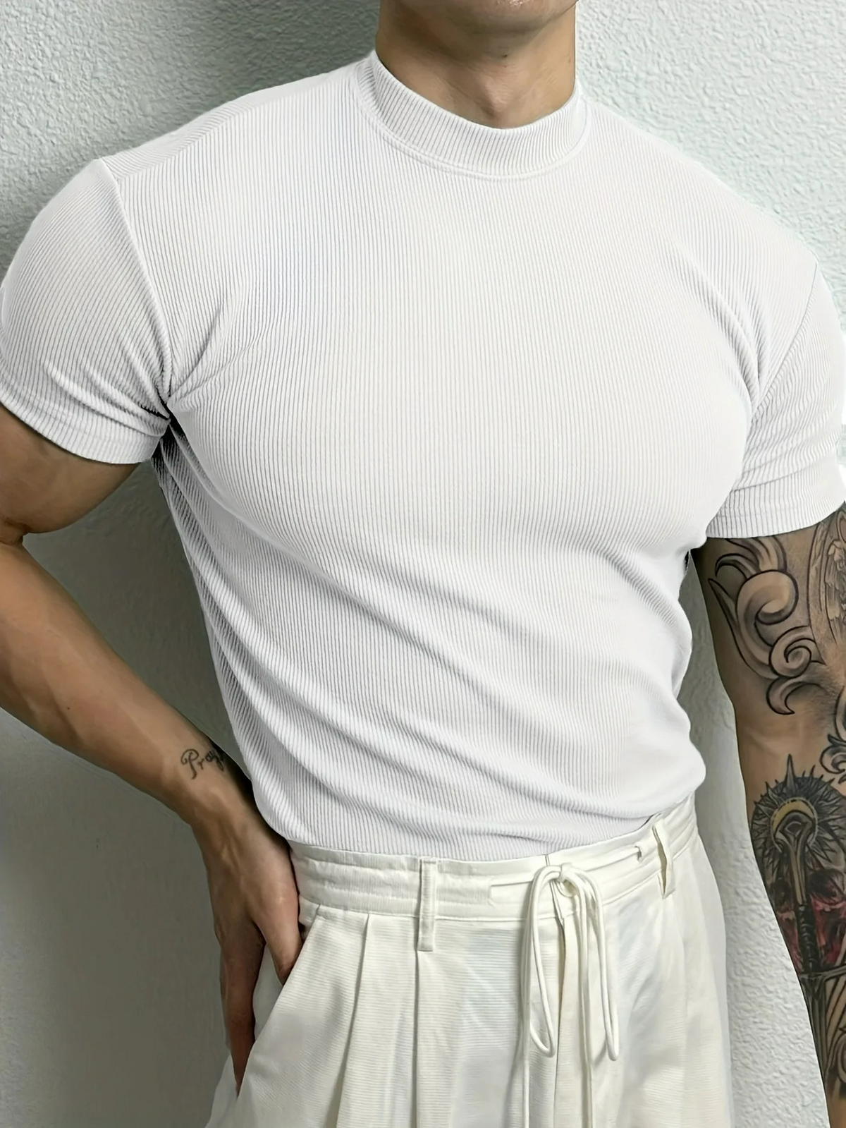 Remera Hombre Slim Fit Cuello Alto Deportiva Bergamo - foto 6